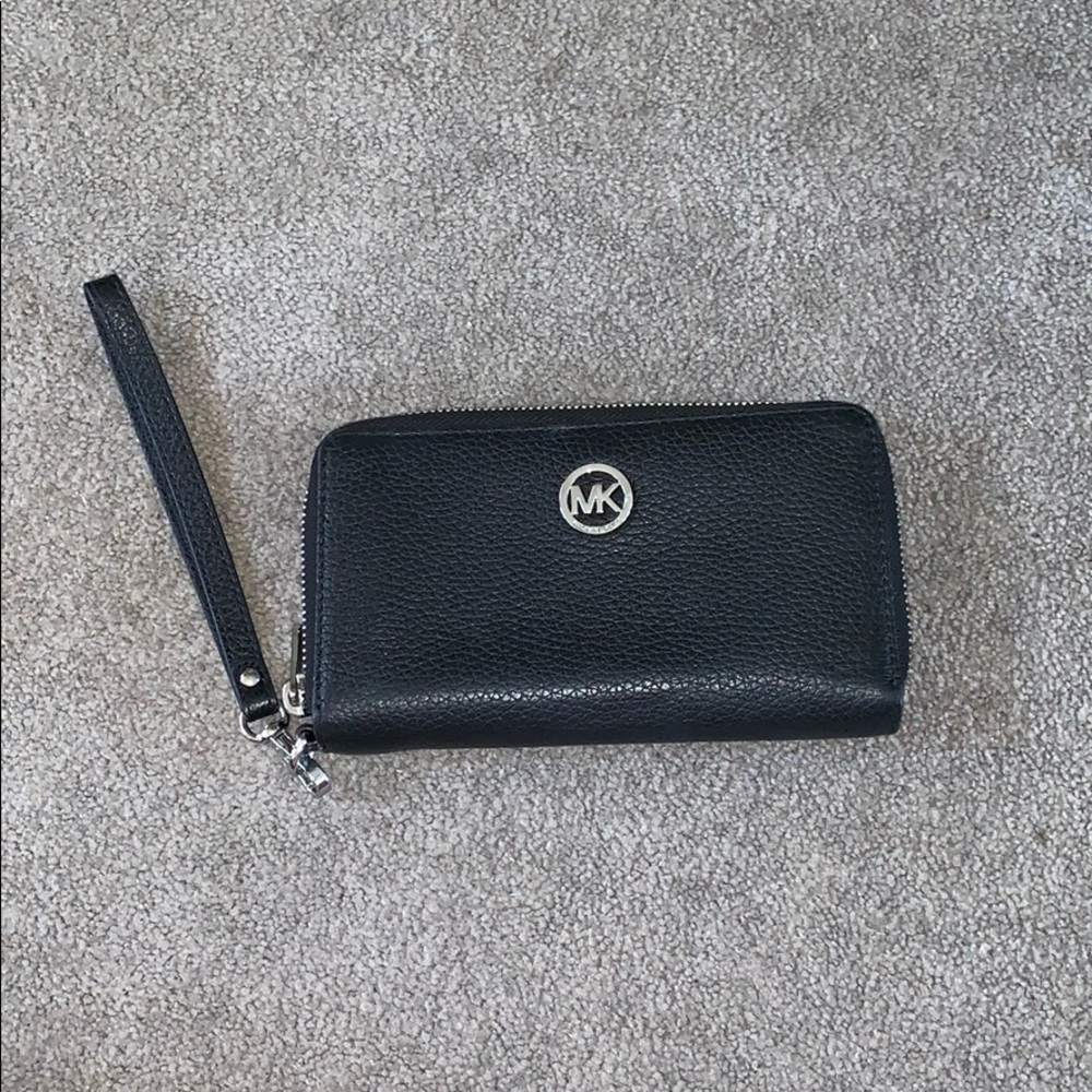 Black Michael Kors wristlet
